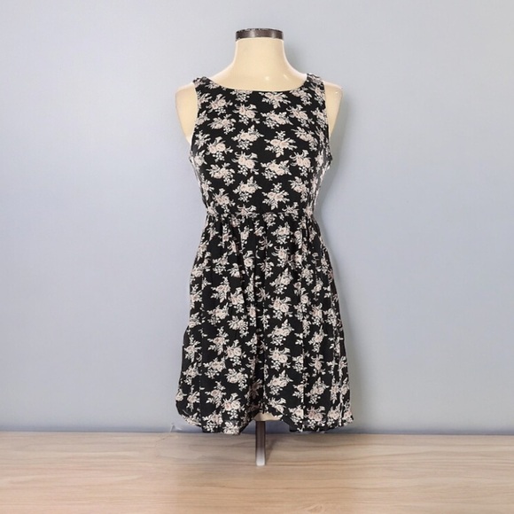 Crush by ABC FAMILY Floral Open Back Dress | SIZE S - Picture 2 of 6